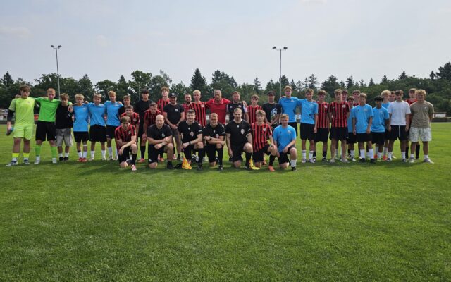 Dorostenci MFK Dobříš a SK Spartak Příbram uctili památku Josefa Vitáska