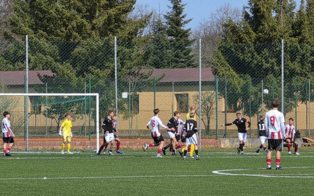 U17 vítězství posunulo na druhé místo