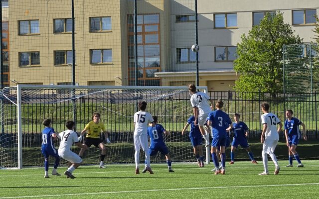 Těsná porážka U17 na Kladně